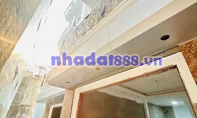 677.1C Nguyễn Khoái 30 5 3.7 7.6 5.2 tỷ