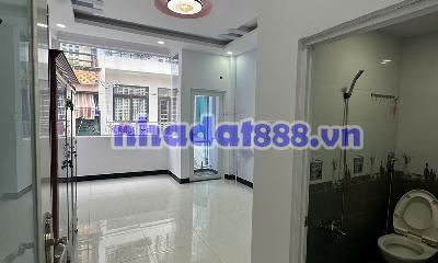 Nhà 3 tầng đường bông sao f5 q8